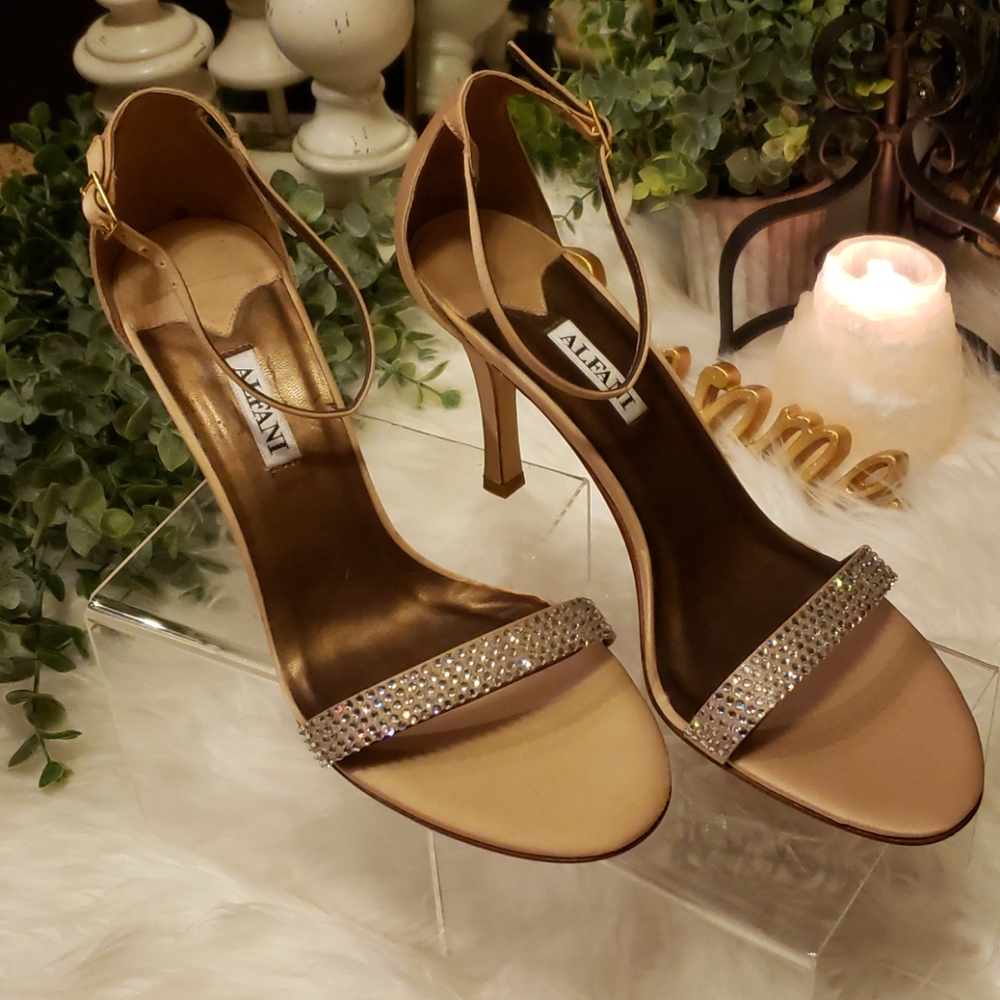 ALFANI Diamond Tan Strappy high heels